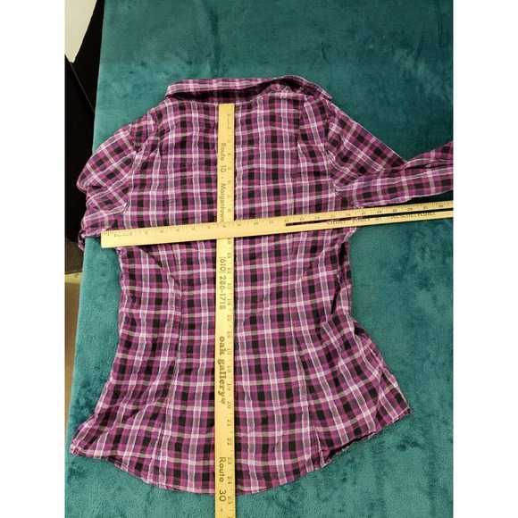 Express Womens Purple/Pink Plaid Rolled Tab Sleeves Size Small Metallic Accent - Picture 7 of 8